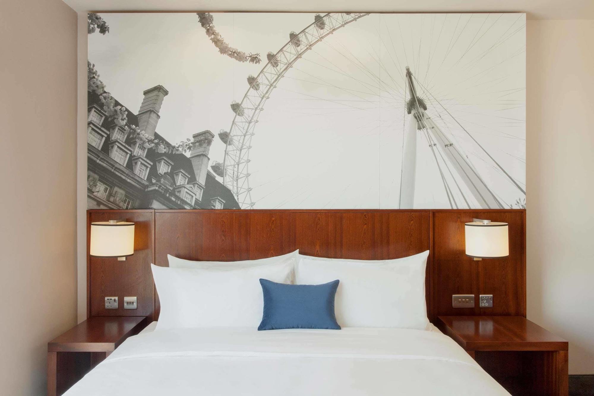 Hyatt Place West London Hayes Екстериор снимка