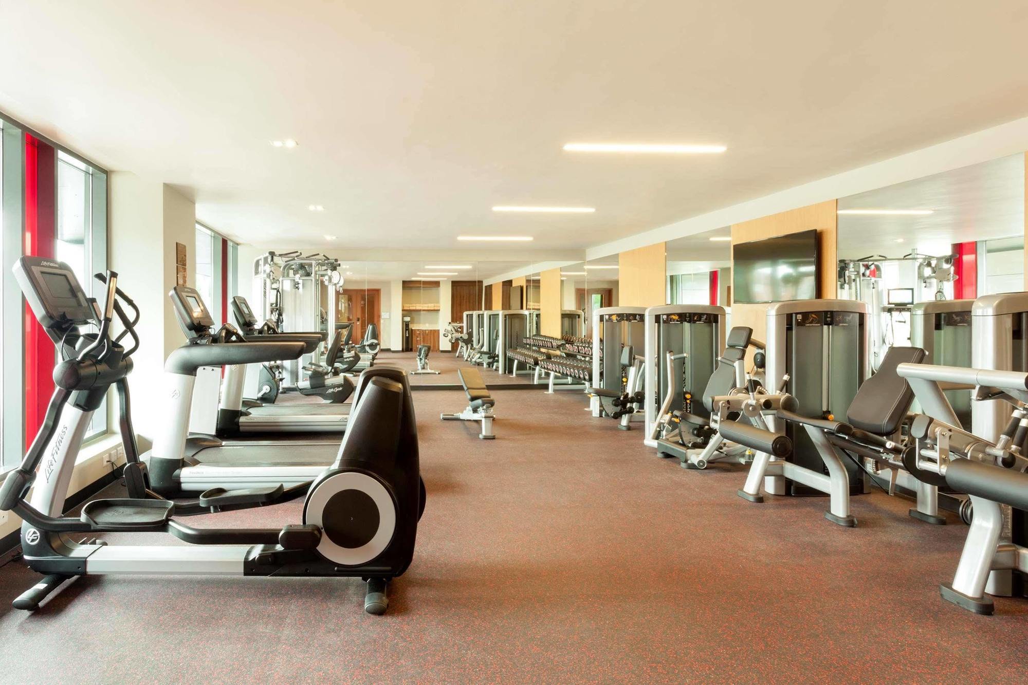 Hyatt Place West London Hayes Екстериор снимка